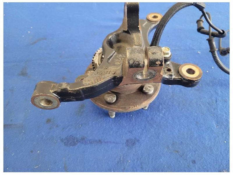 2005-2009 Ford Mustang GT 4.6L Saleen Passenger Front Spindle Knuckle Hub 2453 - The Parts Farm