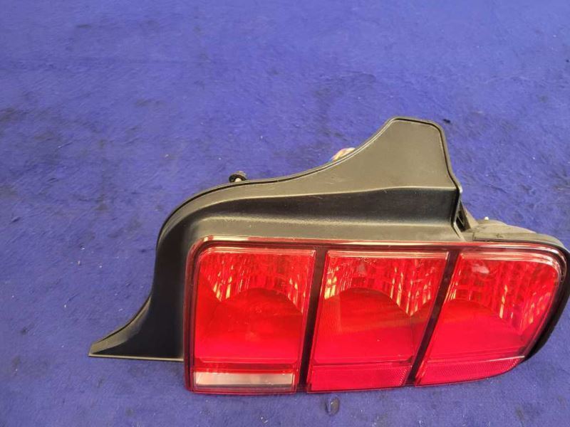 2005-2009 Ford Mustang GT 4.6L Passenger RH Rear Tail Light Brake Lens Lamp 2422 - The Parts Farm