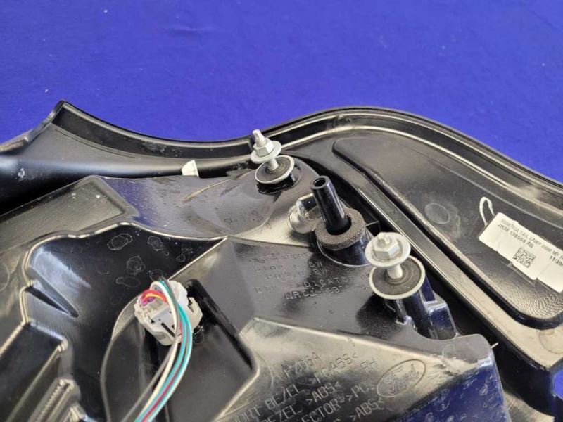 2018-2023 Ford Mustang GT S550 Passenger Right Taillight Lamp Brake Lens 2287 - The Parts Farm
