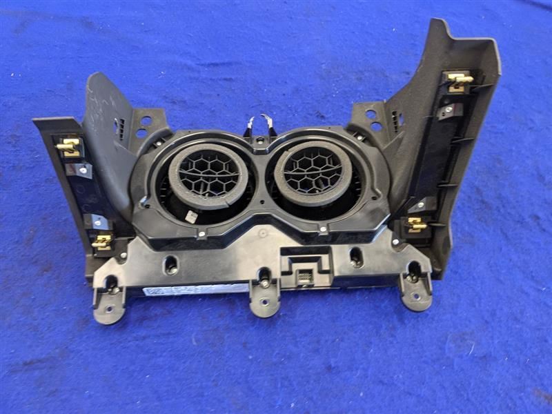2019-2020 Chevrolet Camaro ZL1 HVAC AC Temperature Control Dual Zone CJ2 - The Parts Farm