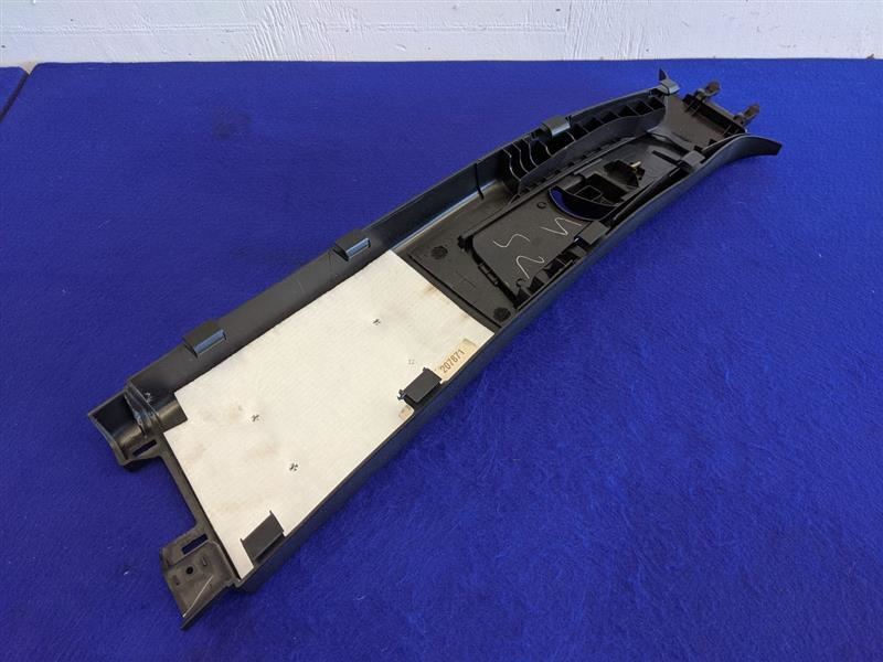 2012-2014 Jeep Grand Cherokee SRT-8 6.4L Passenger B Pillar Molding Trim OEM - The Parts Farm