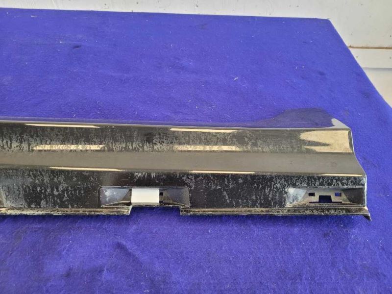 2014-2017 Chevrolet SS 6.2L Sedan Driver Left Lower Rocker Panel Molding Black - The Parts Farm