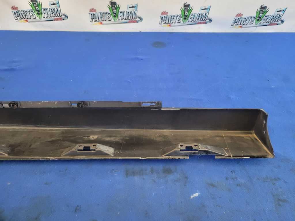 2014-2017 Chevrolet SS 6.2L Sedan Driver Lower Rocker Panel Molding Black 2602 - The Parts Farm
