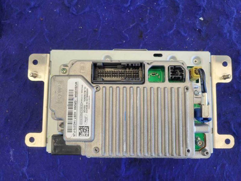 2015 Ford Mustang GT S550 Info-GPS-TV Screen Front Display Center Dash 2420 - The Parts Farm
