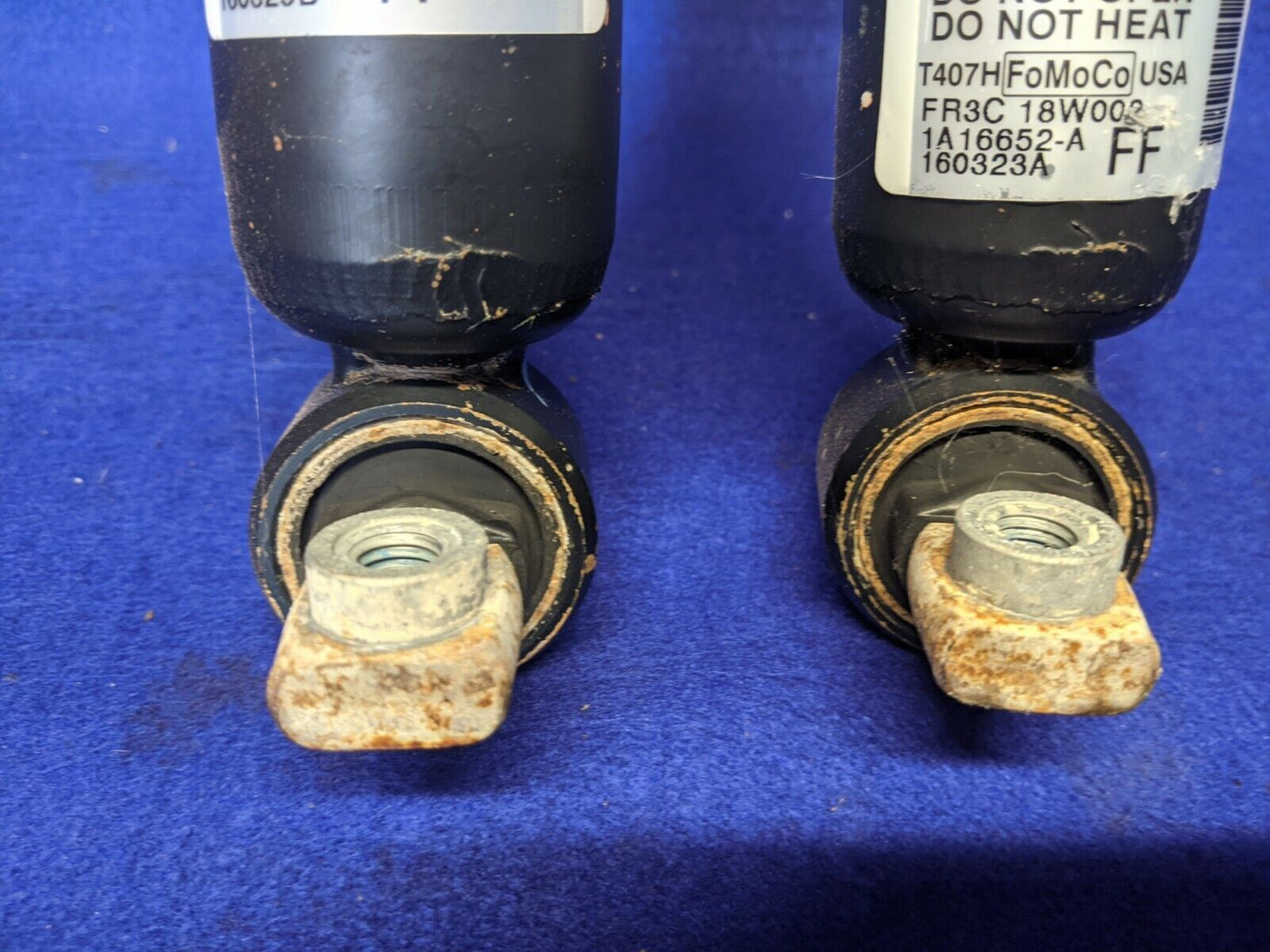 2018-2023 Ford Mustang GT S550 Pair Back Rear Shocks IRS Absorber Axle Mount OEM - The Parts Farm