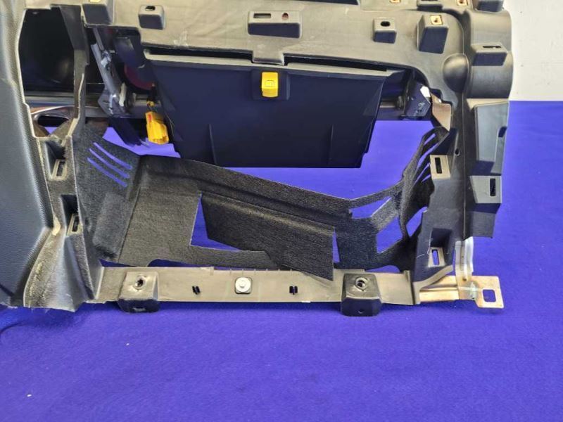 2015-2017 Ford mustang GT S550 Dash Panel Board No Gauge Pack Vent Bezel Trim - The Parts Farm