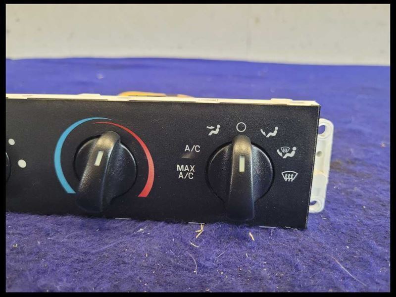 2003-2004 Ford Mustang Cobra SVT DOHC 4.6L HVAC Temperature Temp Control AC Cool - The Parts Farm