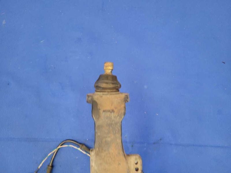 2003-2006 Chevrolet SSR Pickup Truck Passenger Front Spindle Knuckle 2432 - The Parts Farm