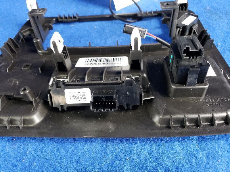 2013 2014 Chevy Camaro Overhead Sunroof Control Console Chevrolet Lighted - The Parts Farm