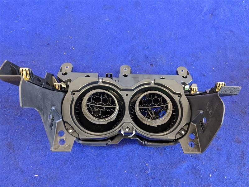 2018-2020 Chevrolet Camaro ZL1 6.2L Temperature Control Dual Zone CJ2 HVAC - The Parts Farm
