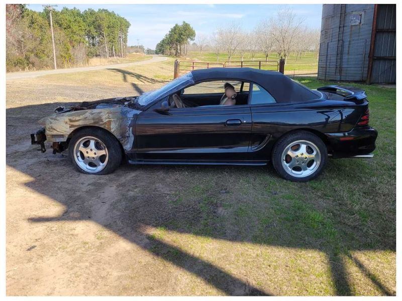 1994-1998 Ford Mustang GT Cobra Gas Cap Door Fuel Lid Paint UA 2526 - The Parts Farm