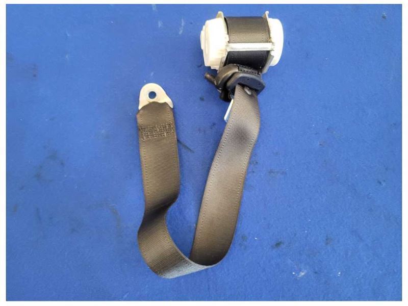 2008-2009 Pontiac G8 Sedan 6.0L V8 Passenger Rear Seat Back Retractor 2529 - The Parts Farm