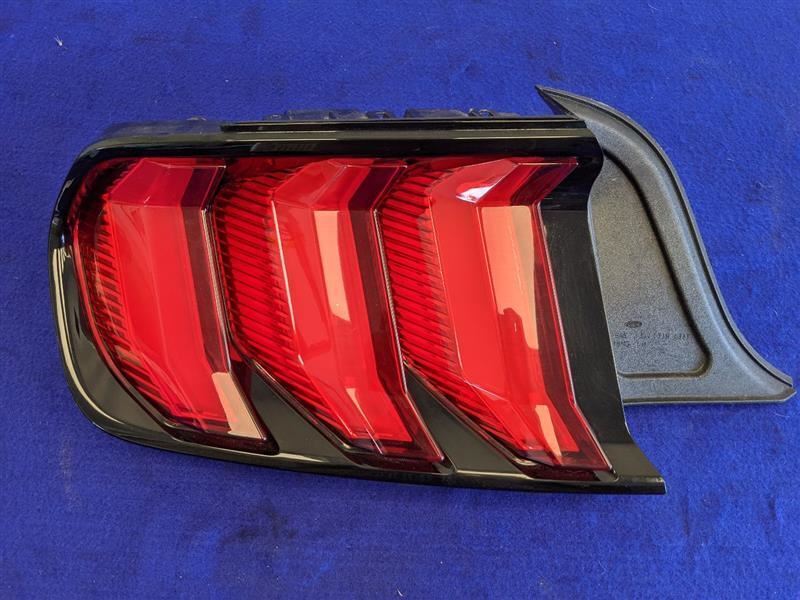 2018-2023 Ford Mustang GT S550 Driver Left LH Tail Light Lamp Brake Lens OEM - The Parts Farm