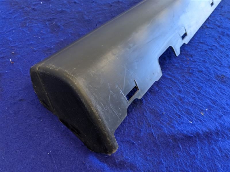 2005-2009 Ford Mustang GT Passenger Right RH Rocker Panel Moulding NEW TAKE OFF - The Parts Farm