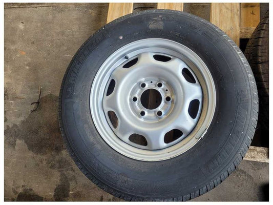 2015-2020 Ford F150 Pickup Truck Wheel 17x7.5 Steel 12 Holes Painted Spare 2358 - The Parts Farm