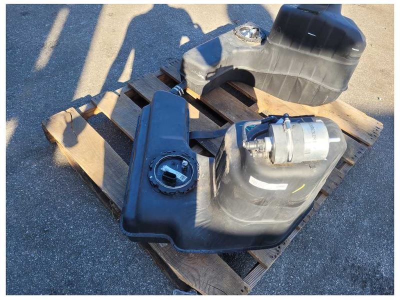 2014 Audi R8 V10 Coupe Fuel Gas Tank Left Right 2136 - The Parts Farm