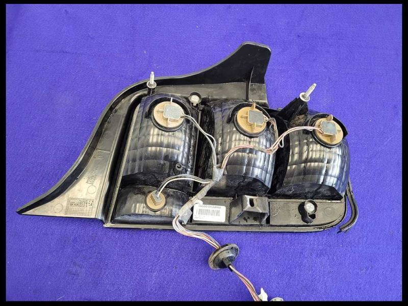 2005-2009 Ford Mustang GT GT500 Driver Left LH Tail Light Lamp Brake Lens - The Parts Farm