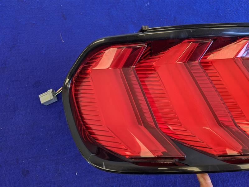 2018-2023 Ford Mustang GT S550 Driver Left LH Taillight Lamp Brake Lens OEM - The Parts Farm