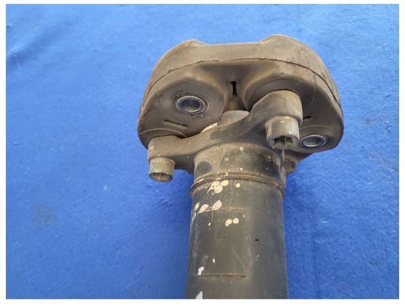 2010-2011 Chevrolet Camaro SS Driveshaft Manual Transmission M/T 2525 - The Parts Farm
