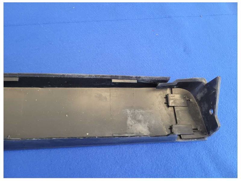 2003-2004 Mercury Marauder 4.6L Driver Lower Rocker Panel Molding Paint JL 2534 - The Parts Farm