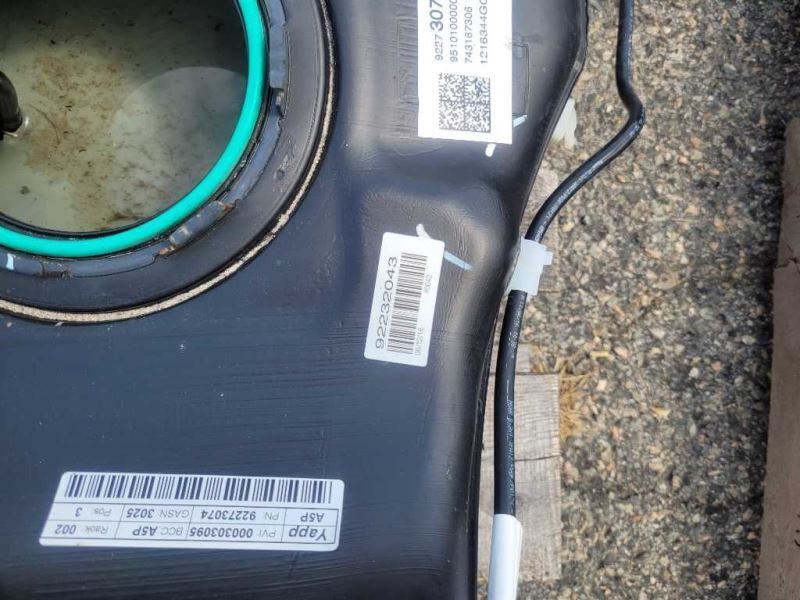 2016-2017 Chevrolet SS 6.2L Sedan Fuel Gas Tank Saddle Bag Plastic 2372 - The Parts Farm