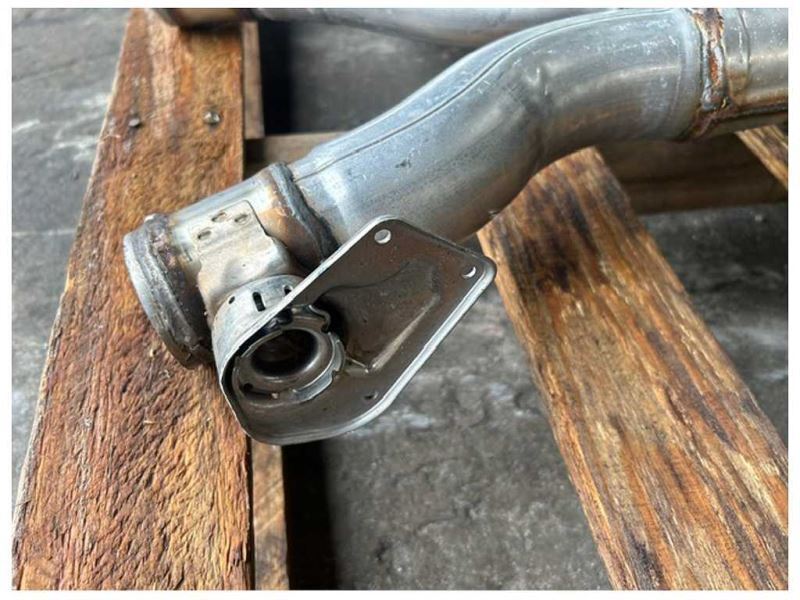 2016-2021 Chevrolet Camaro SS Exhaust Center Resonator Mid Pipe OEM 1213 - The Parts Farm