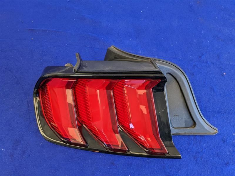 2018-2023 Ford Mustang GT S550 Driver Left LH Tail Light Lamp Brake Lens OEM - The Parts Farm