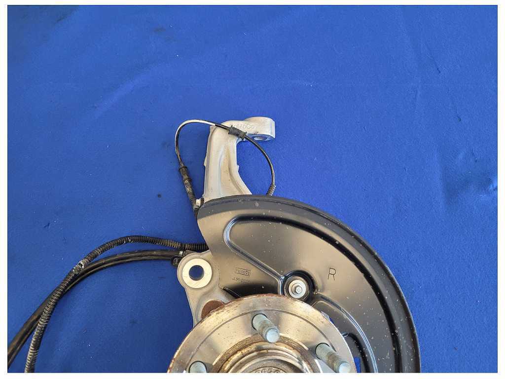 2015-2017 Ford F150 4x4 Pickup Truck Passenger Front Spindle Knuckle 2580 - The Parts Farm