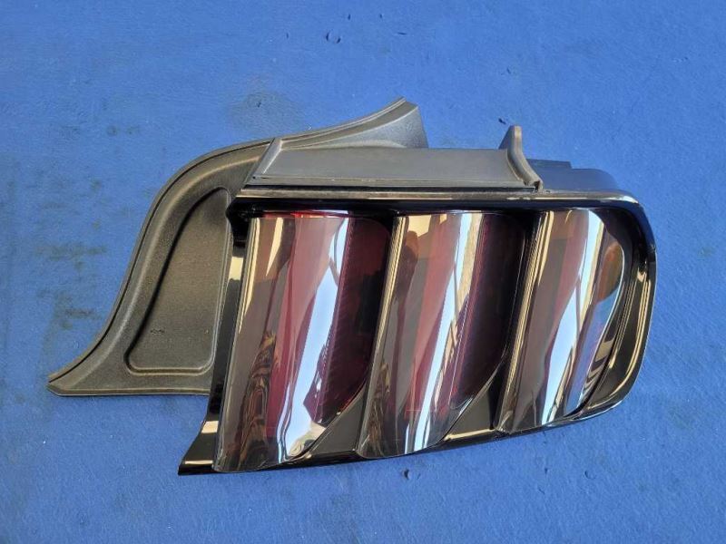 2015-2017 Ford Mustang GT Passenger RH Tinted Taillight Lamp Brake Lens 2632 - The Parts Farm