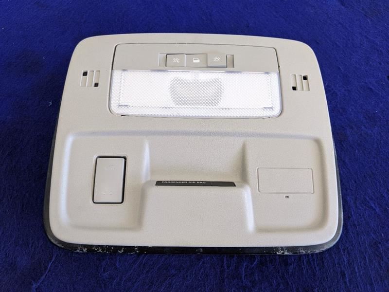 2010-2015 Chevrolet Camaro SS Coupe Roof Console With Sunroof Overhead Buttons - The Parts Farm