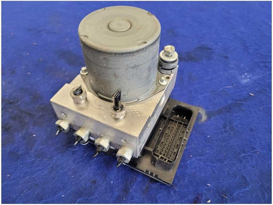 20102015 Chevrolet Camaro SS 6.2L ABS AntiLock Brake Module Pump A/T 2800
