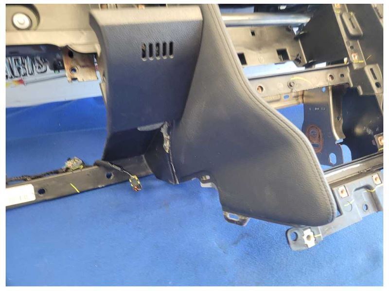 2015-2021 Ford Mustang GT S550 Front Dashboard PP Gauges Shell *Scuffs* 2565 - The Parts Farm