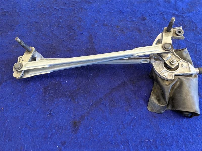 2013-2017 Chevrolet Caprice 6.0L Sedan Windshield Wiper Motor Blade Arm - The Parts Farm