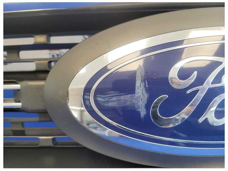 2022 Ford F250 Super Duty Pickup Truck Front Upper Grill *Broke Tabs* 2557 - The Parts Farm