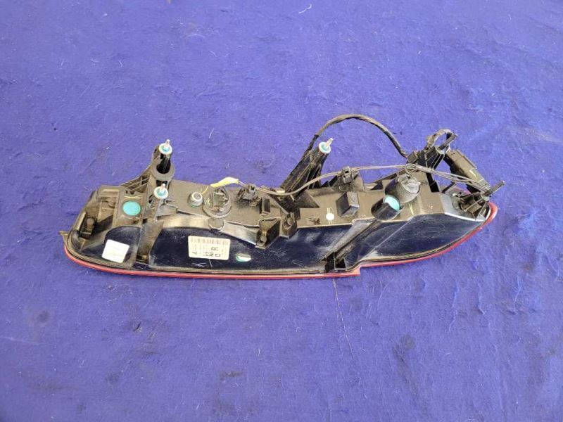 2016-2018 Chevrolet Camaro SS Passenger RH Rear Taillight Light Brake 2265 - The Parts Farm