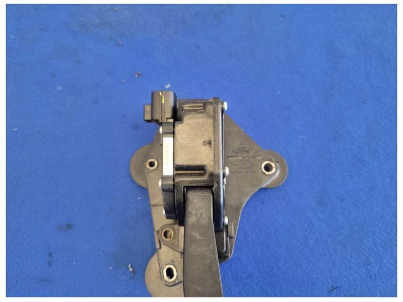 2005-2009 Ford Mustang GT 4.6L Gas Fuel Throttle Drive By Wire Pedal Box 2542 - The Parts Farm