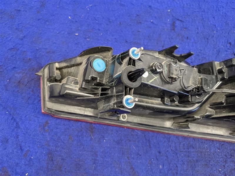 2016-2018 Chevrolet Camaro SS Driver Left Taillight Quarter Mounted Lamp Light - The Parts Farm
