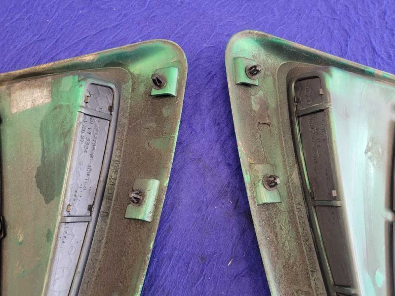 1999-2004 Ford Mustang Cobra SVT DOHC 4.6 Pair Quarter Scoops Side Paint SW 2312 - The Parts Farm