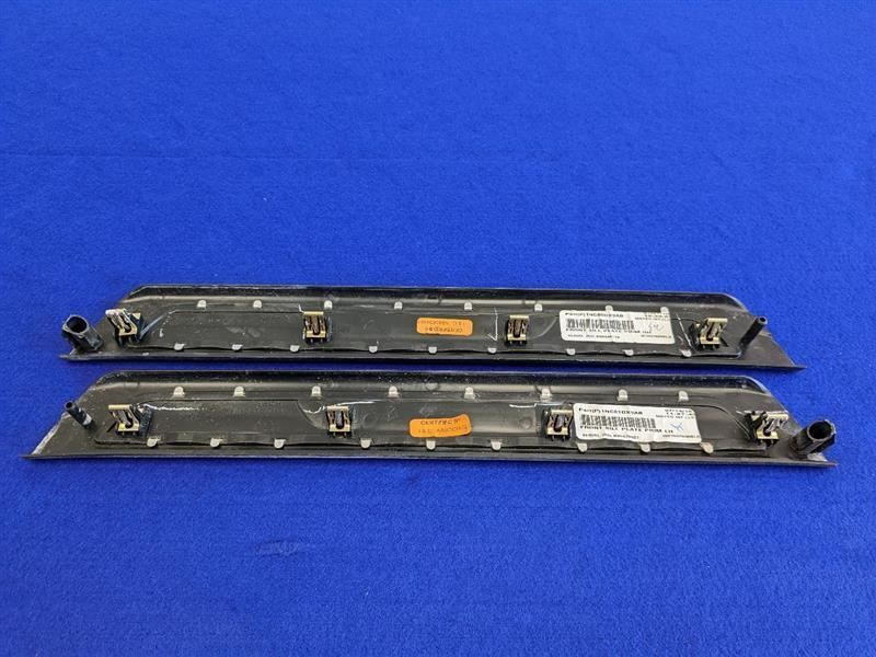 2014-2017 Jeep Grand Cherokee SRT8 6.4L Pair Door Sill Plates Scuff - The Parts Farm