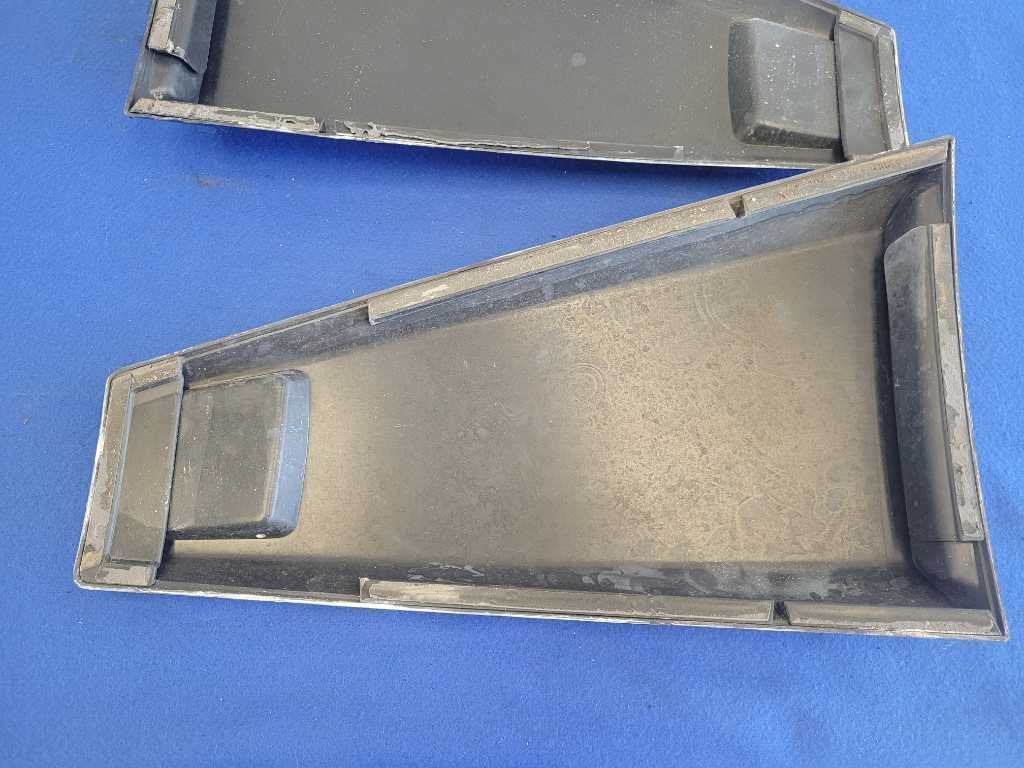 2011-2014 Ford Mustang GT GT500 Pair Side Window Quarter Scoops Louvers 2634 - The Parts Farm
