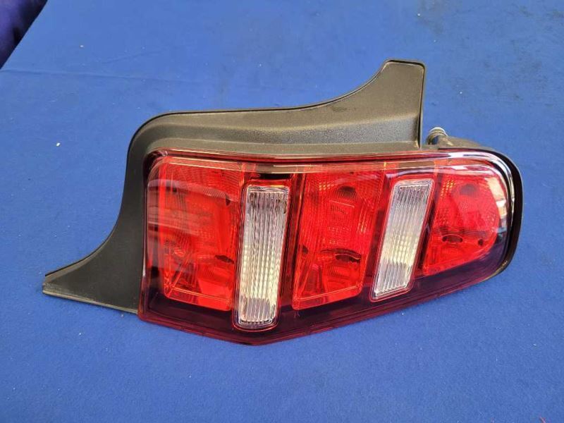 2010-2012 Ford Mustang GT Passenger RH Tail Light Lamp Brake Lens Red 2470 - The Parts Farm