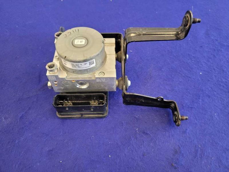 2019-2020 Ford Mustang GT S550 ABS Module Anti-Lock Brake Pump 2214 - The Parts Farm