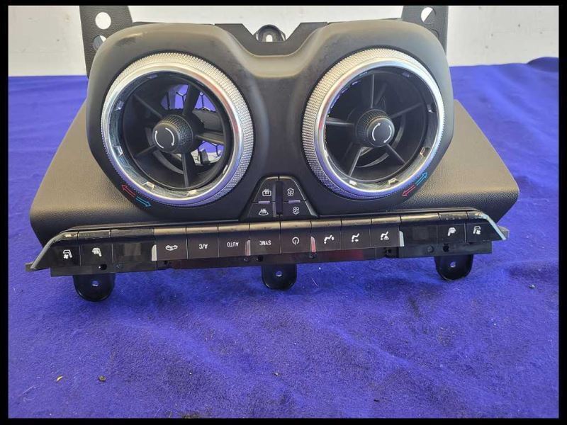 2016-2017 Chevrolet Camaro SS Temperature Control Dual Zone Opt CJ2 ID 84078980 - The Parts Farm