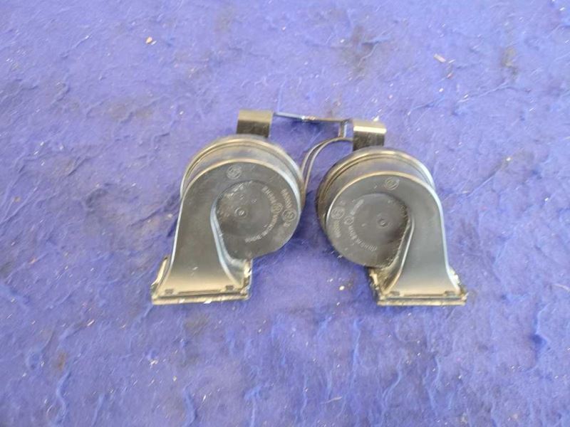 2016-2021 Chevrolet Camaro SS 6.2L LT1 Horn Saftey Noise Bell Front 2434 - The Parts Farm