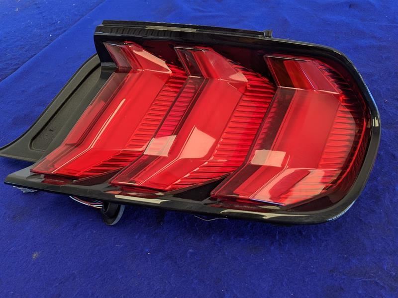 2018-2023 Ford Mustang GT S550 Passenger Right Tail Light Lamp Brake Lens OEM - The Parts Farm