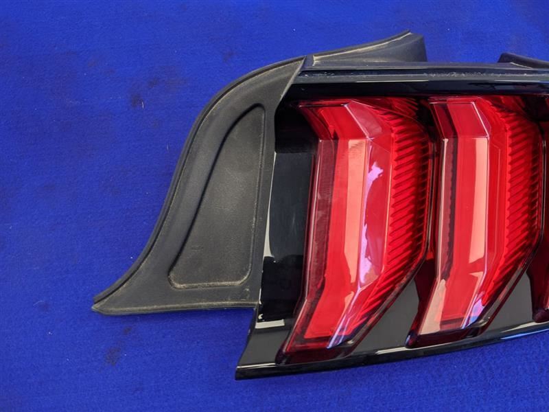 2018-2023 Ford Mustang GT S550 Passenger Right Tail Light Lamp Brake Lens OEM - The Parts Farm