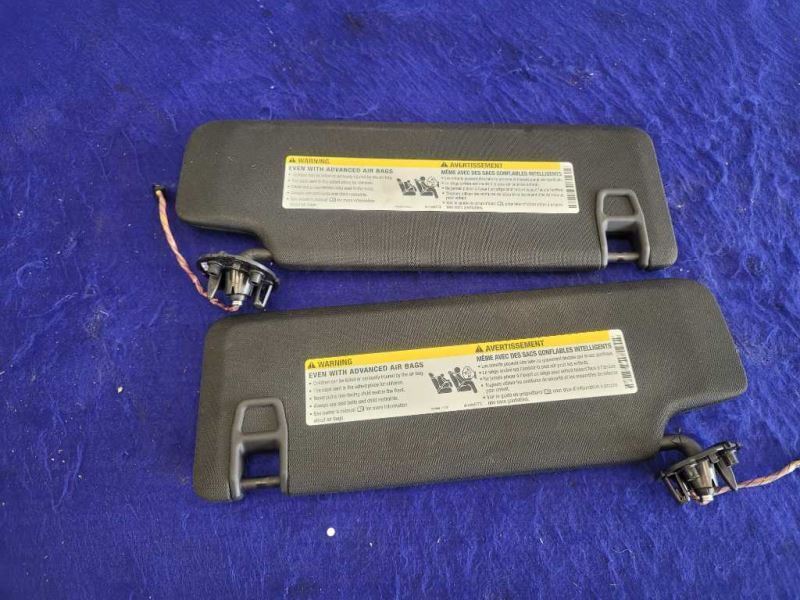 2016-2020 Chevrolet Camaro SS LT1 6.2L Pair Coupe Sun Visors Lamp Front 2344 - The Parts Farm