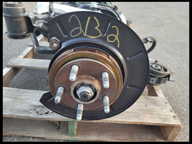 2014-2017 Chevrolet SS Sedan Rear Differential Carrier Automatic 3.27 Ratio GW6 - The Parts Farm