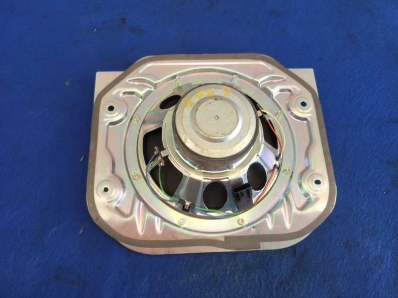 2010-2015 Chevrolet Camaro ZL1 Convertible Rear Subwoofer Speaker 2459 - The Parts Farm
