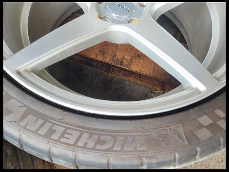 2015-2021 Ford Mustang GT S550 3 Wheels Velgen 20x9 20x10.5 Silver Spoke Rash - The Parts Farm